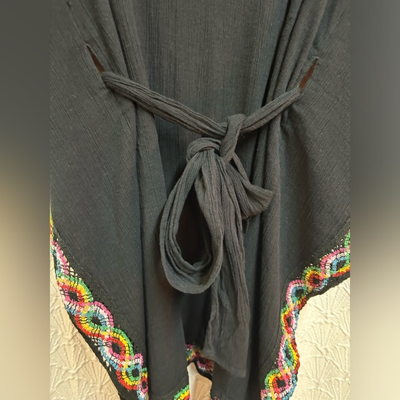 French Connection Small Cotton Beach Cover-up - Picture 3 of 7